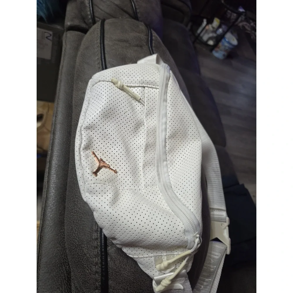Nike Air Jordan Fanny Pack Crossbody‎ 11 Retro Jumpman White Mesh